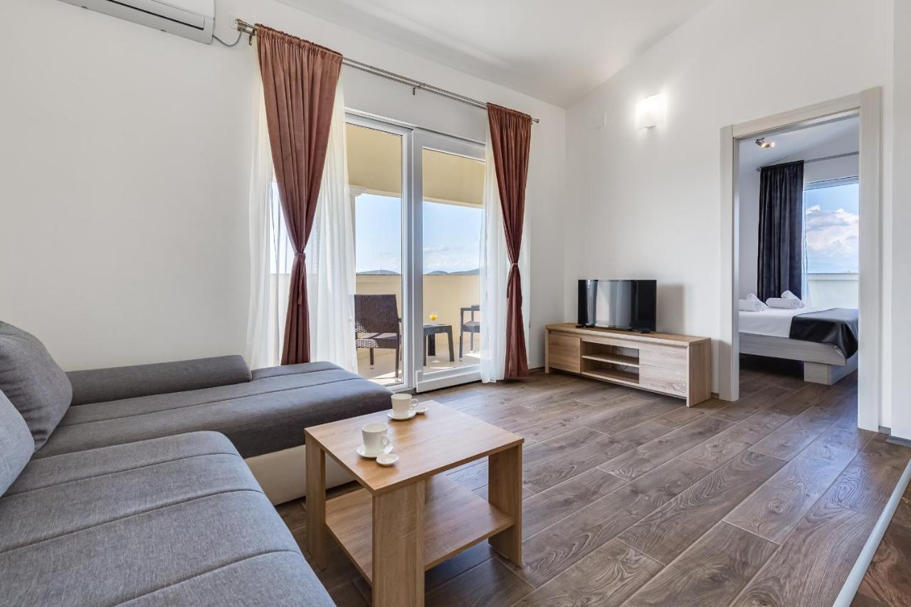 Apartman David S Bazenom Podusje Экстерьер фото
